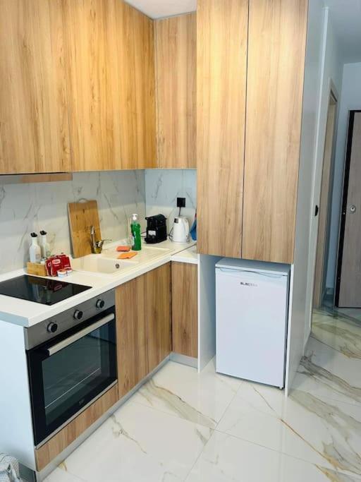Luxury No4 Apartment In Ladadika Tesalónica Exterior foto